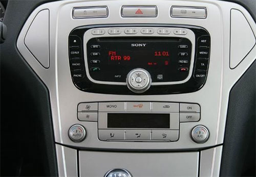 Ford C-Max Radio Sony 2010 Ford C-Max Radio Sony 2010
